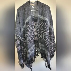 Aziza Grey Western Print Fringe Shoulder Shawl, One Size.